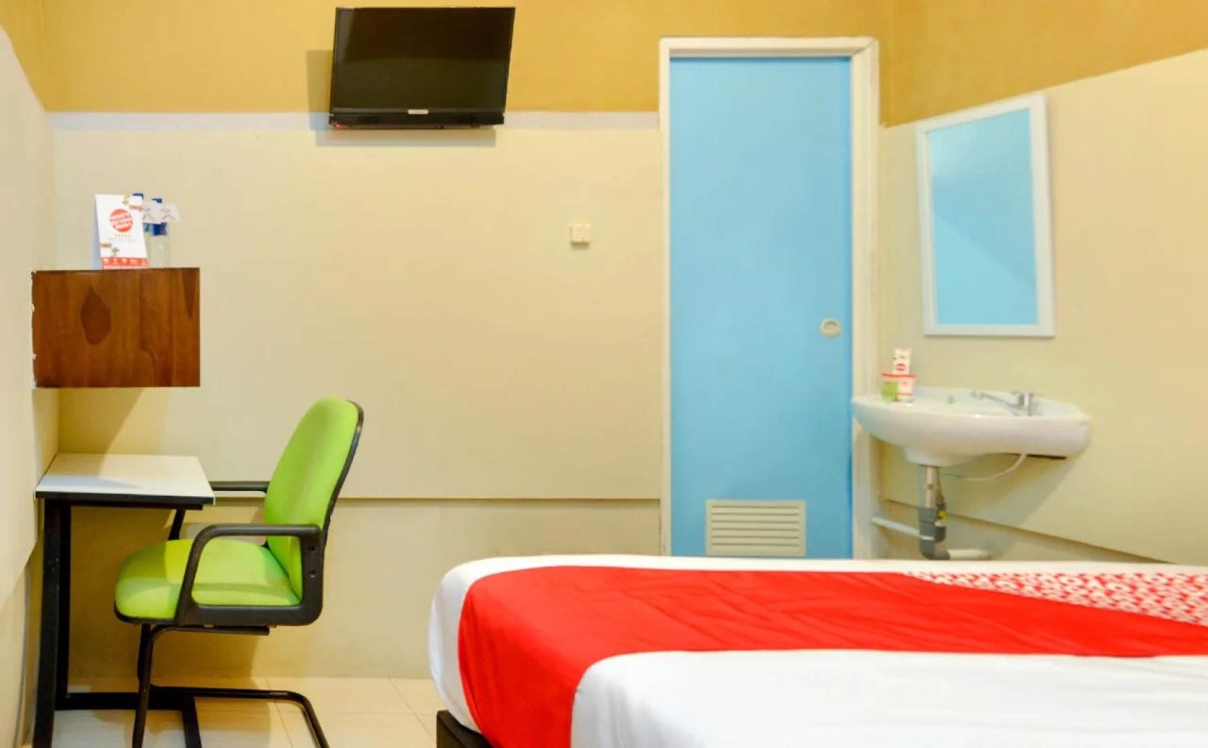 Hotel Naura by Oyo Rooms