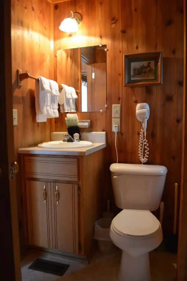 Black Walnut Point Inn