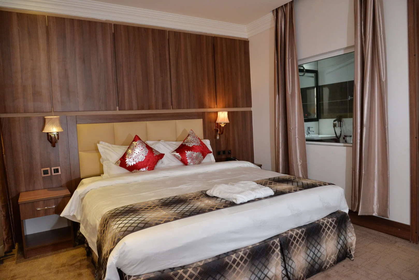 Grand Pela Hotels & Suites