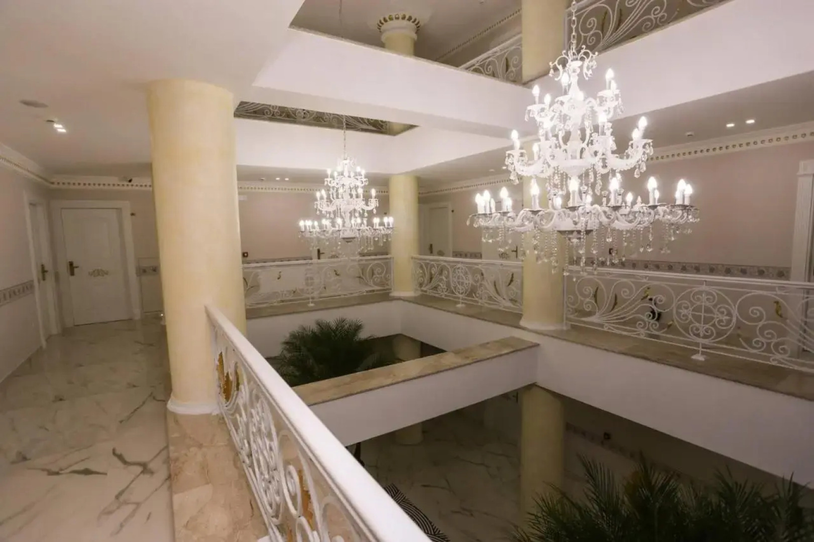 Pavarsia Beach Hotel