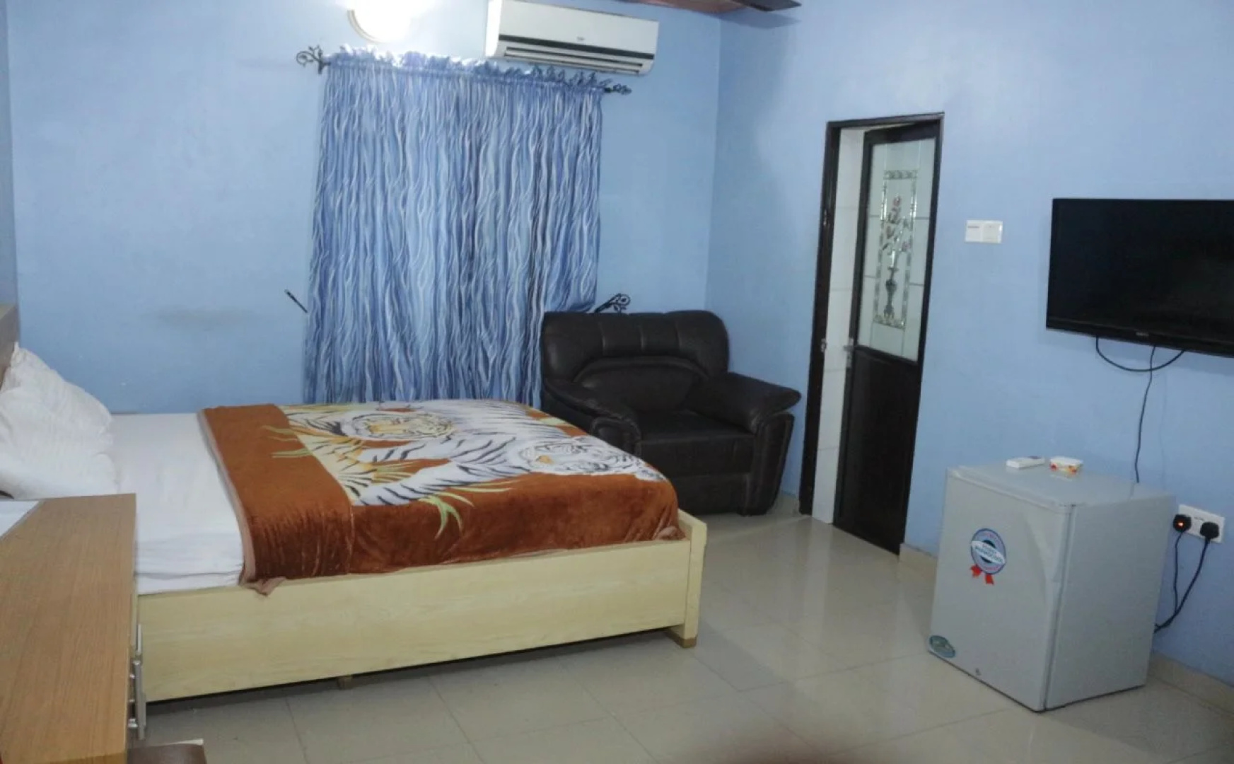 Chisam Suites Annex