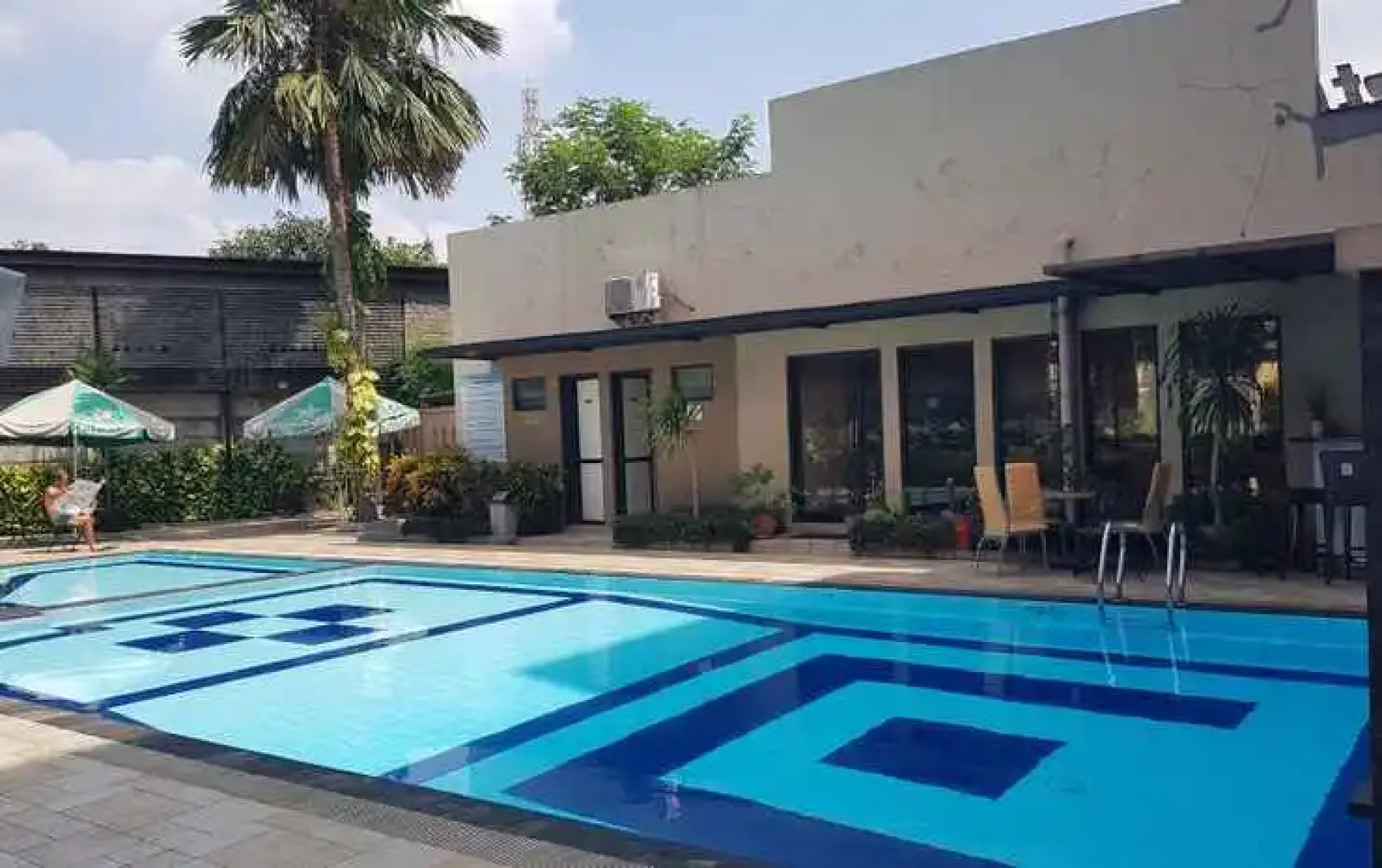 Metropark Tower A Unit A 225