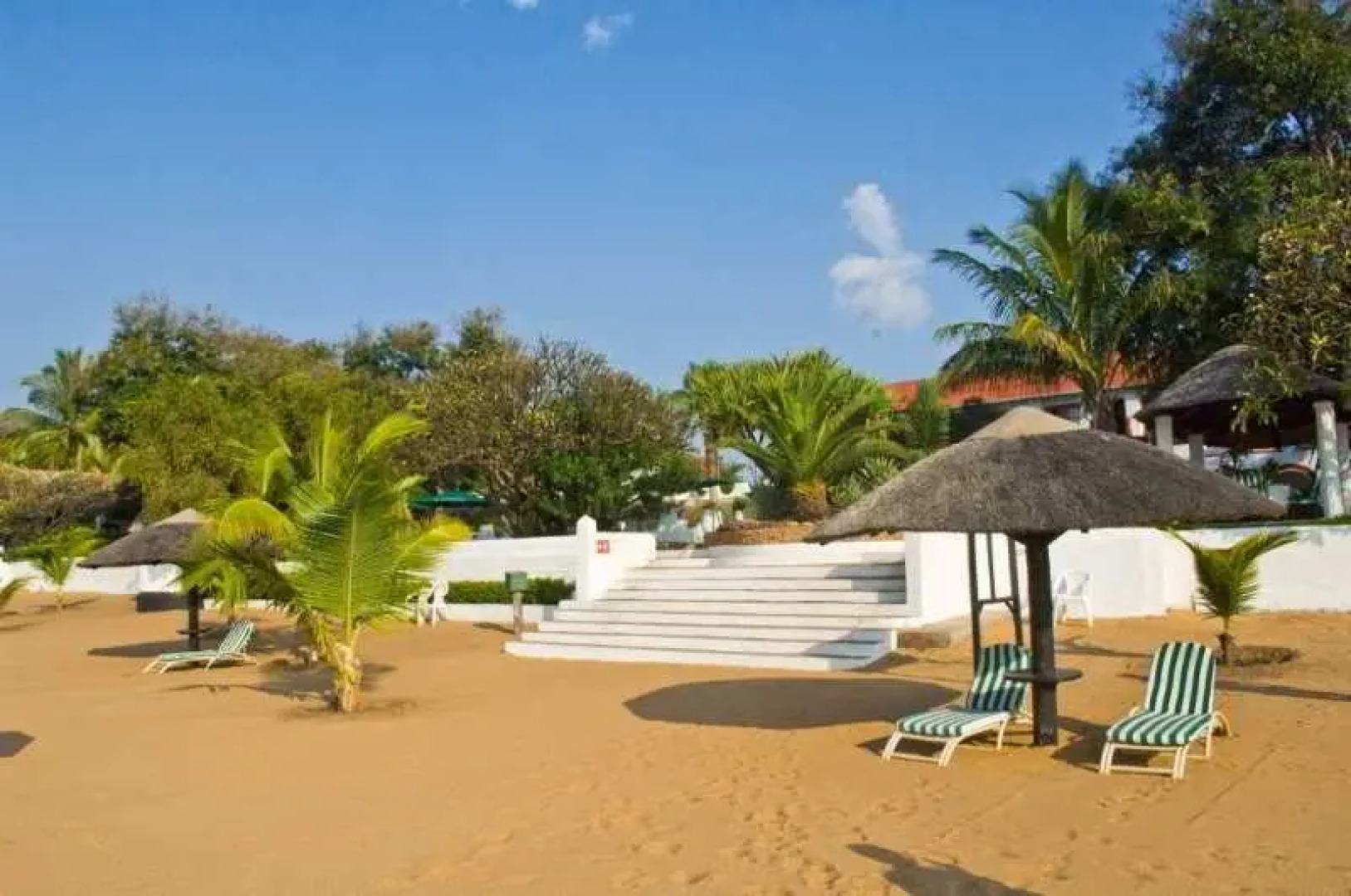 Sunbird Livingstonia Beach