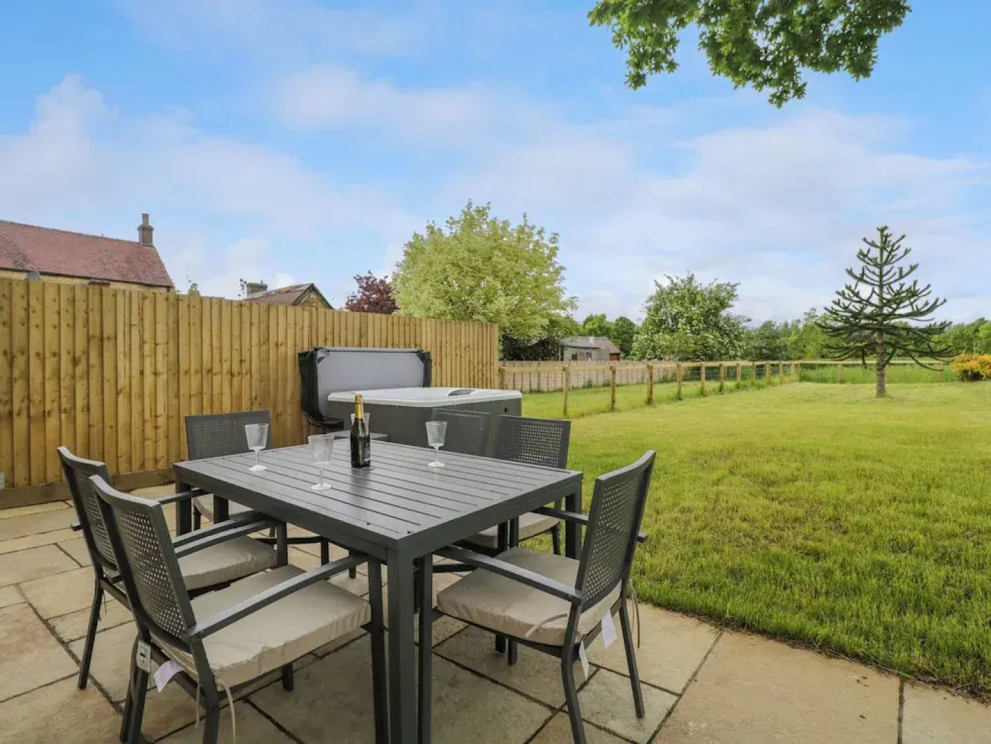 4 Wellacres Cottage