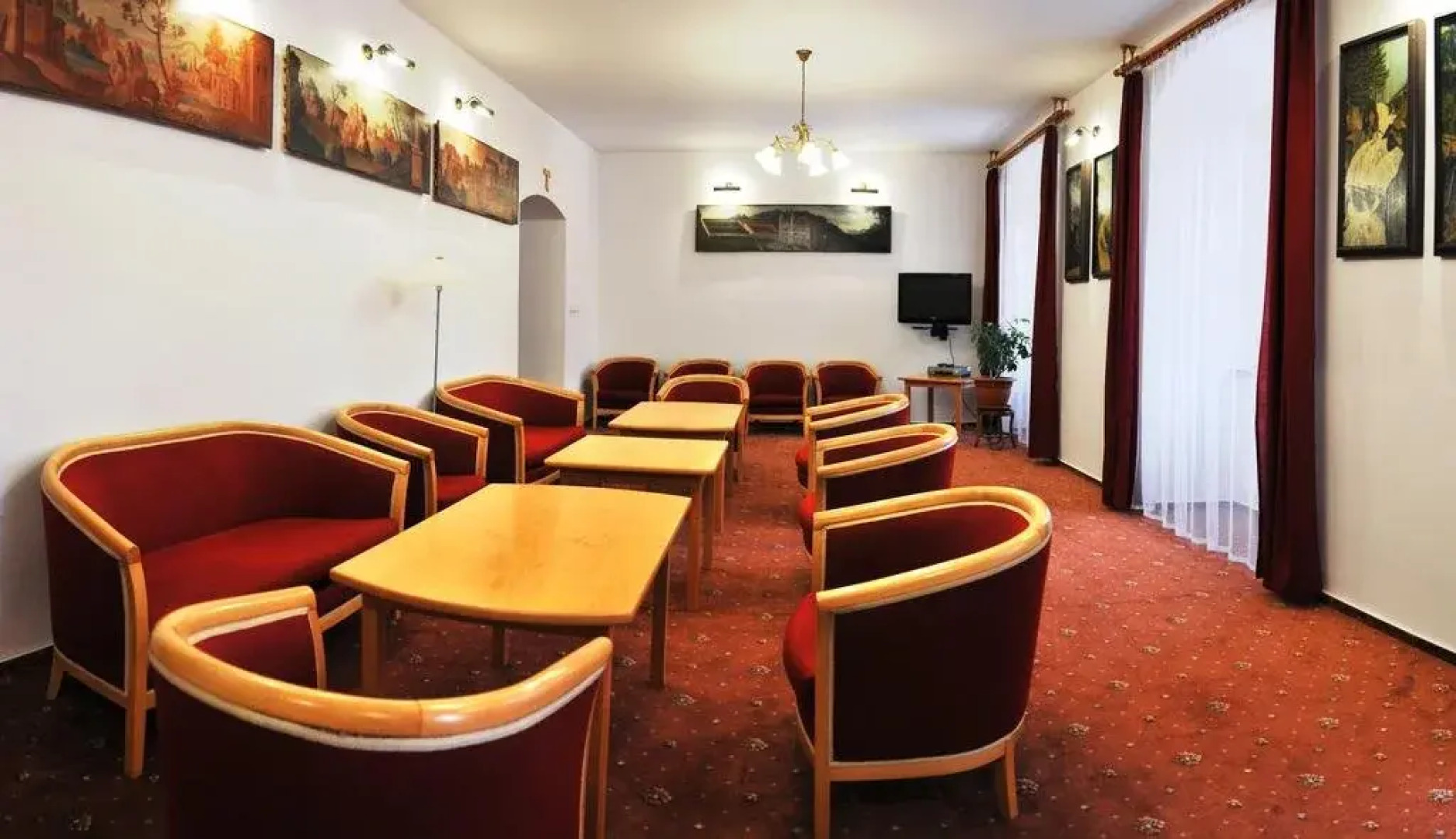 Klášter Hejnice, vzdělávací, konferenční a poutní dům