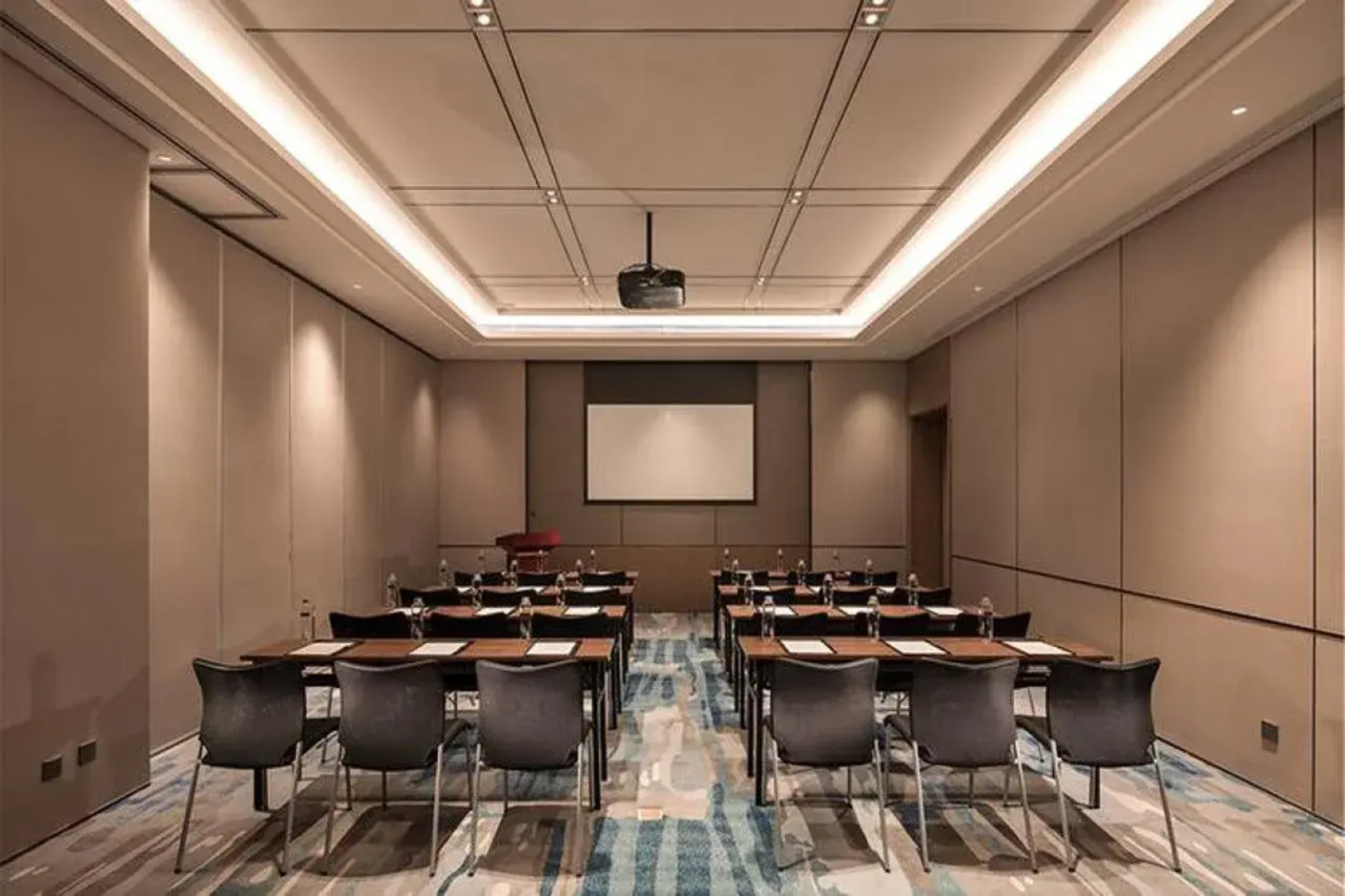 Hilton Garden Inn Xuzhou Pengcheng Square