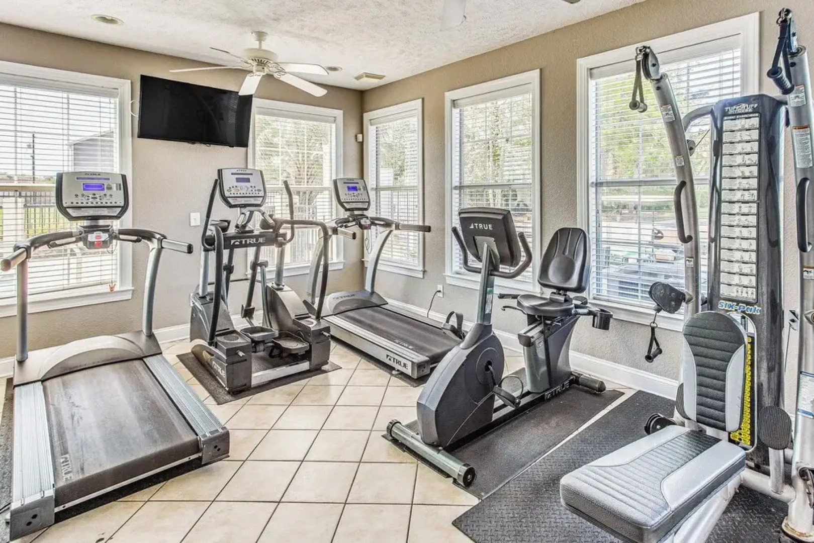 Balcony + Pool Access: Serene Little River Retreat