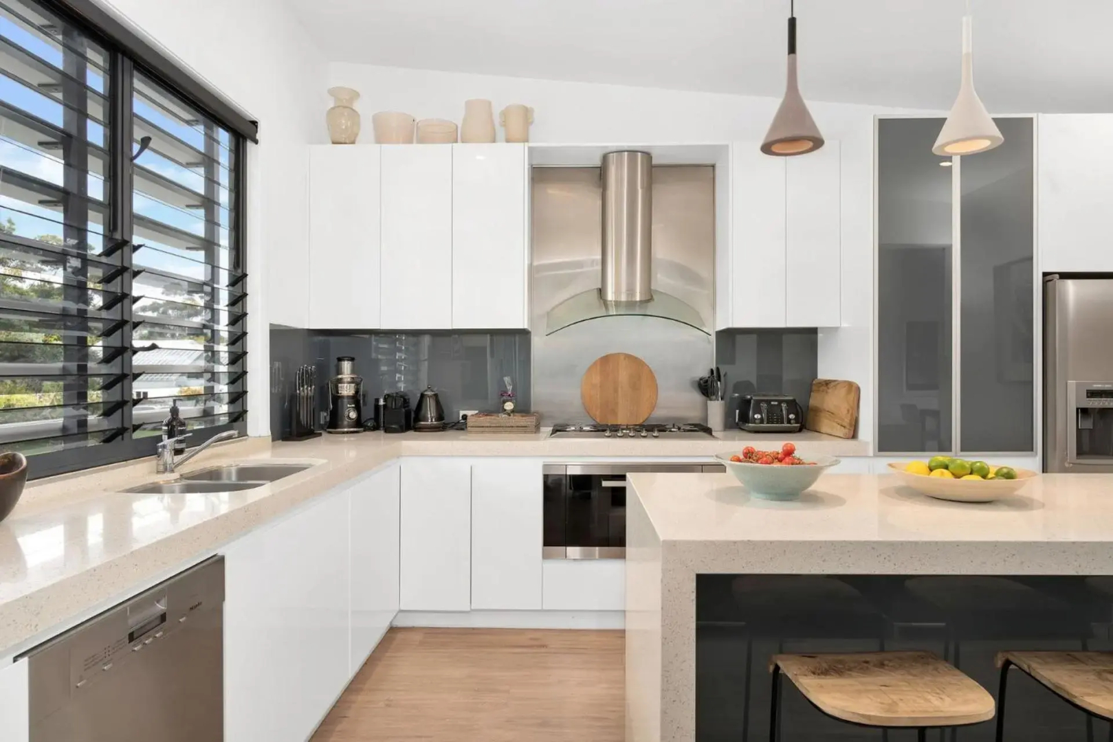 ARALUEN HOUSE Werri Beach 4pm Check Out Sundays