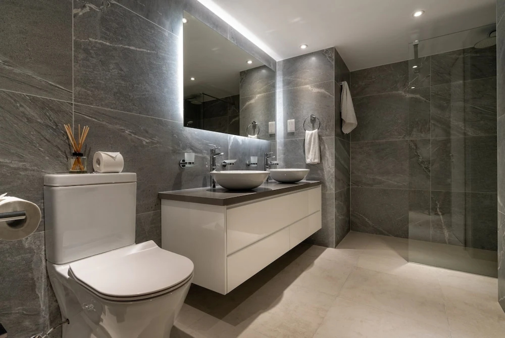 Stunning 3 bedroom villa 'BZ01' with private pool, stunning views, communal pool and resort facilities, Zephyros Village on Aphrodite Hills Re