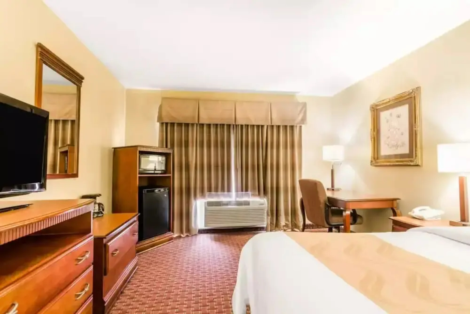 Precious Hotel