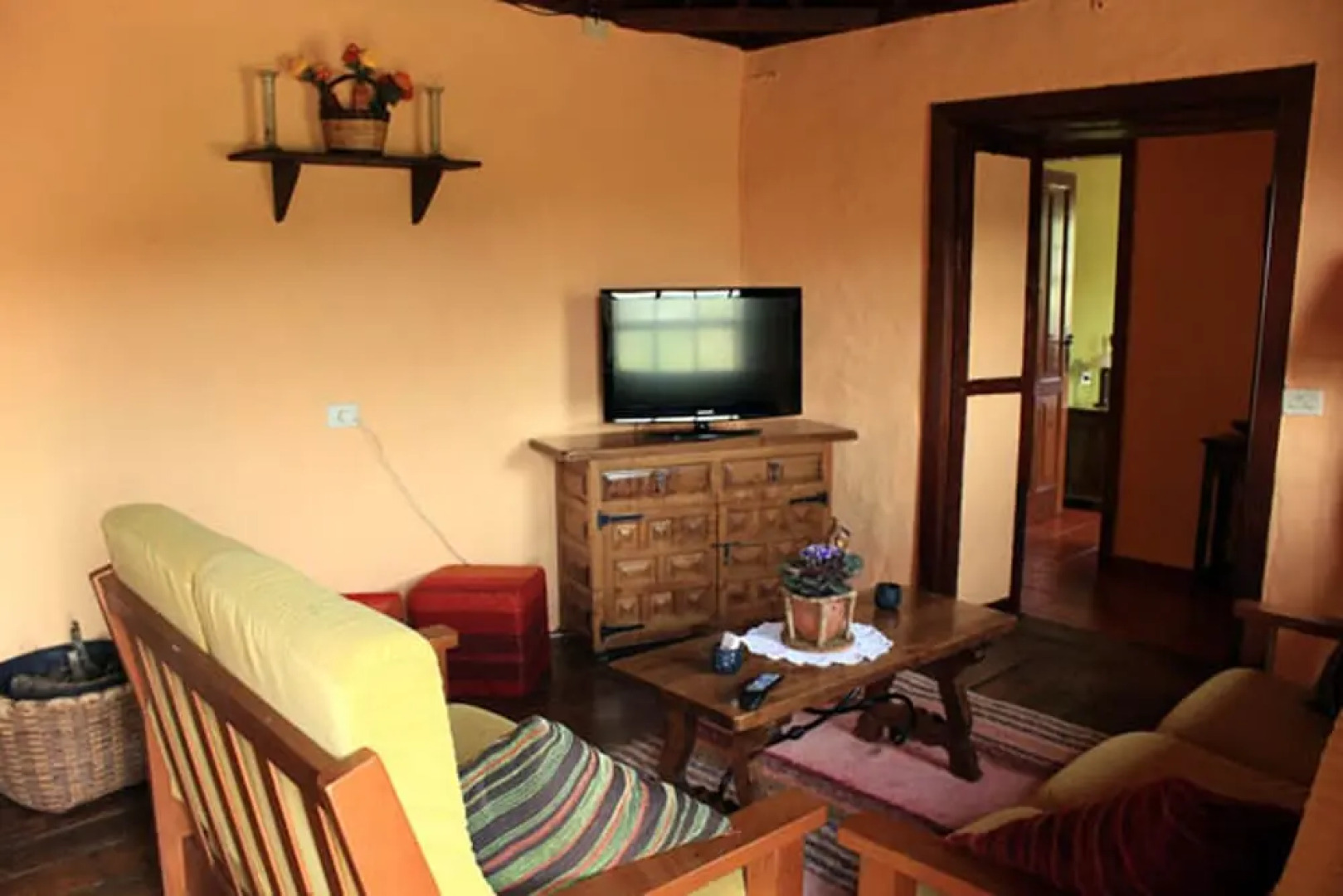 Casa Rural El Colmenero by Isla Bonita