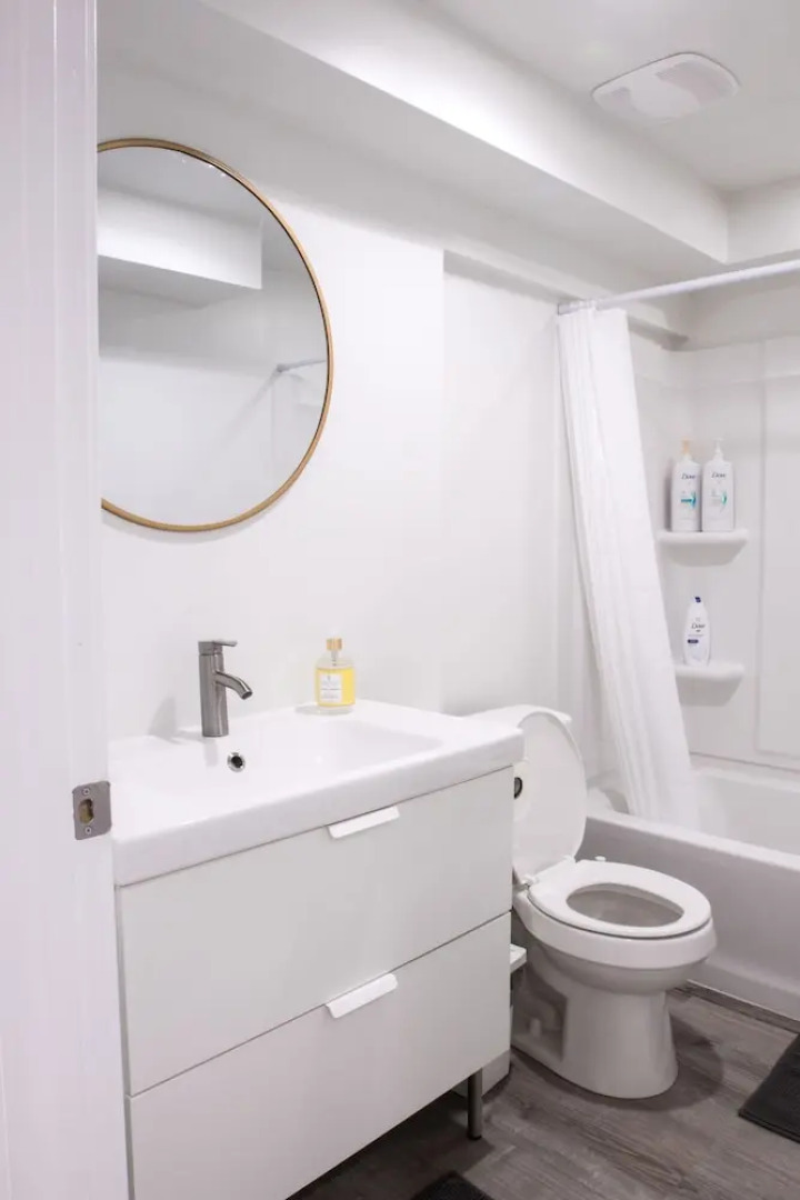 New Luxury Apt Close to Shops, Ski Resorts, and More