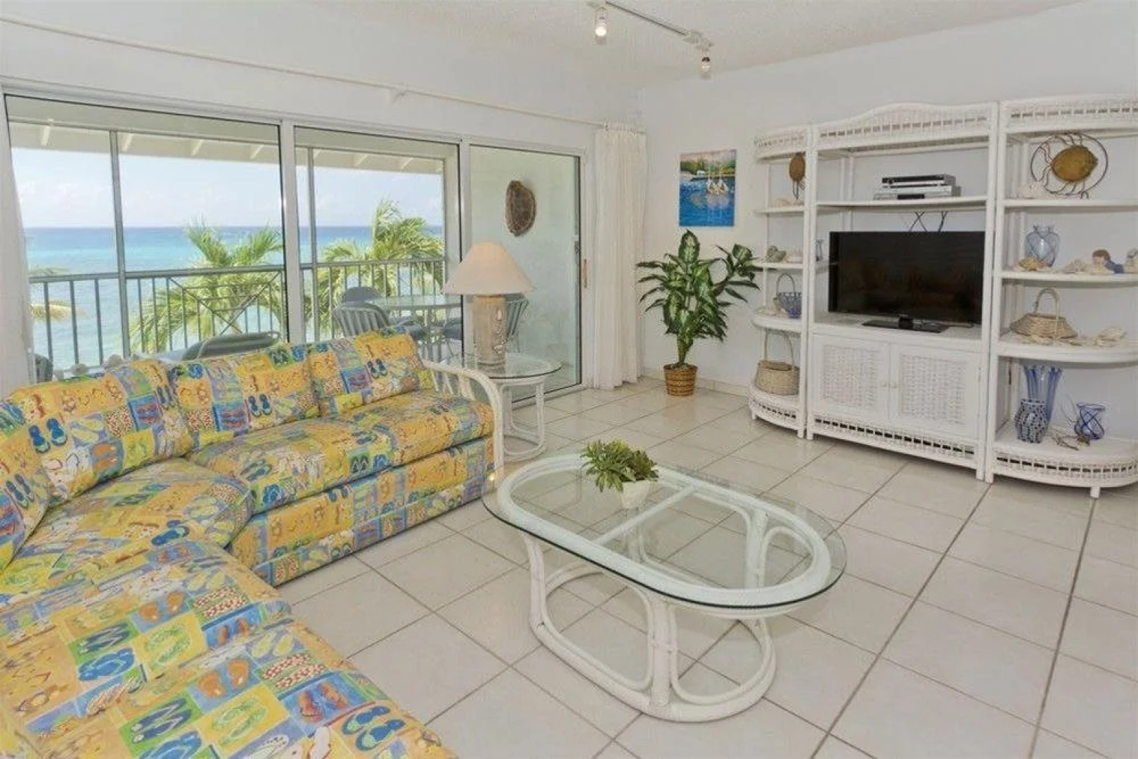 Discovery Point by Cayman Villas