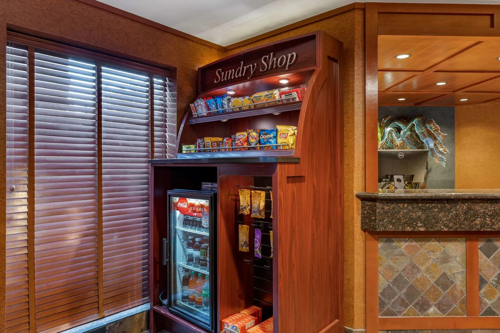 Lloyd Hotel Astoria Bayfront, an Ascend Collection Hotel