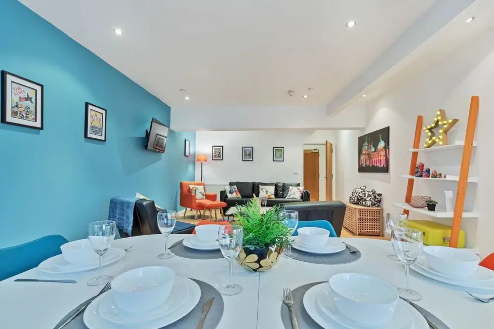 Chalk Cliff panoramic view apartment