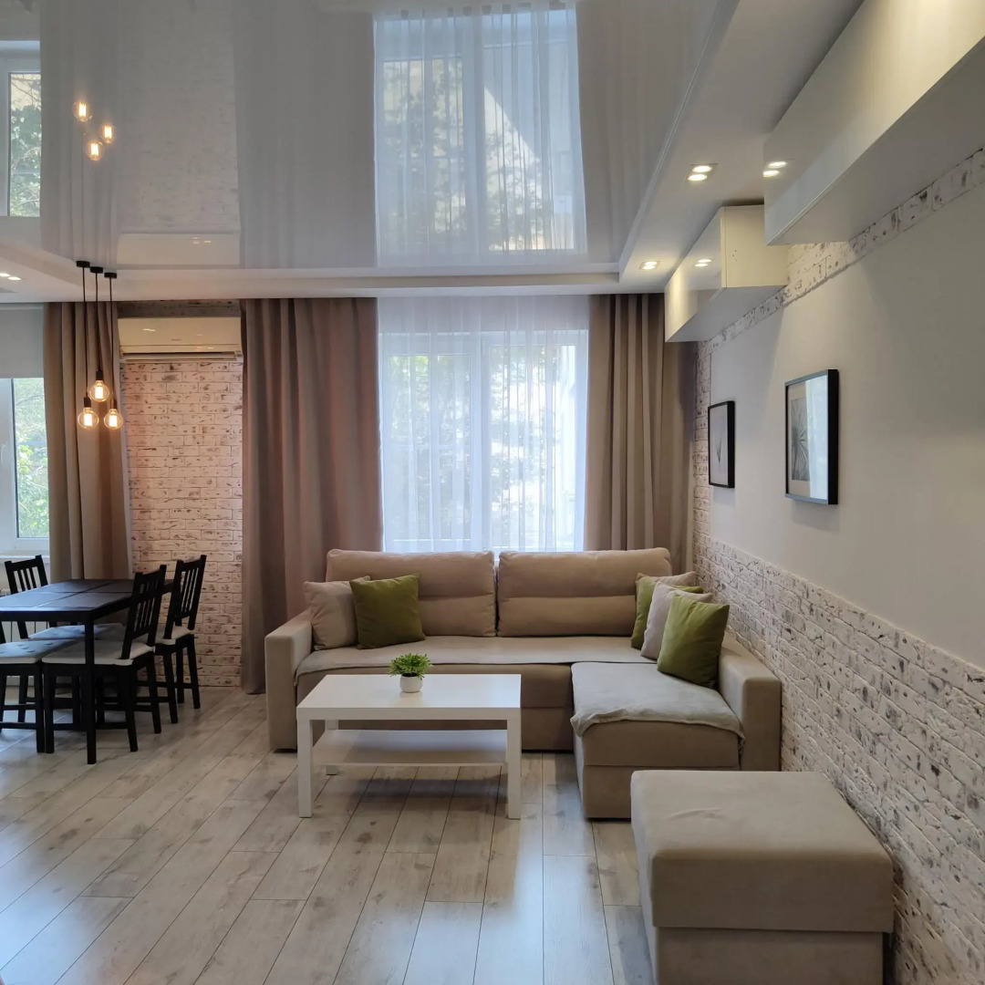 Апартаменты на улице Клавы Нечаевой 1