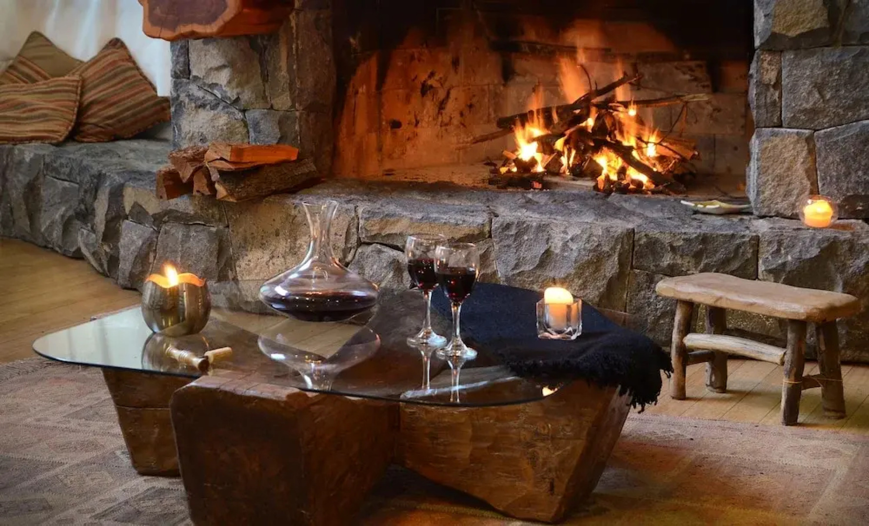 Amazing 5 Bedrooms Chalet in Villa Traful VT1 by Apartments Bariloche