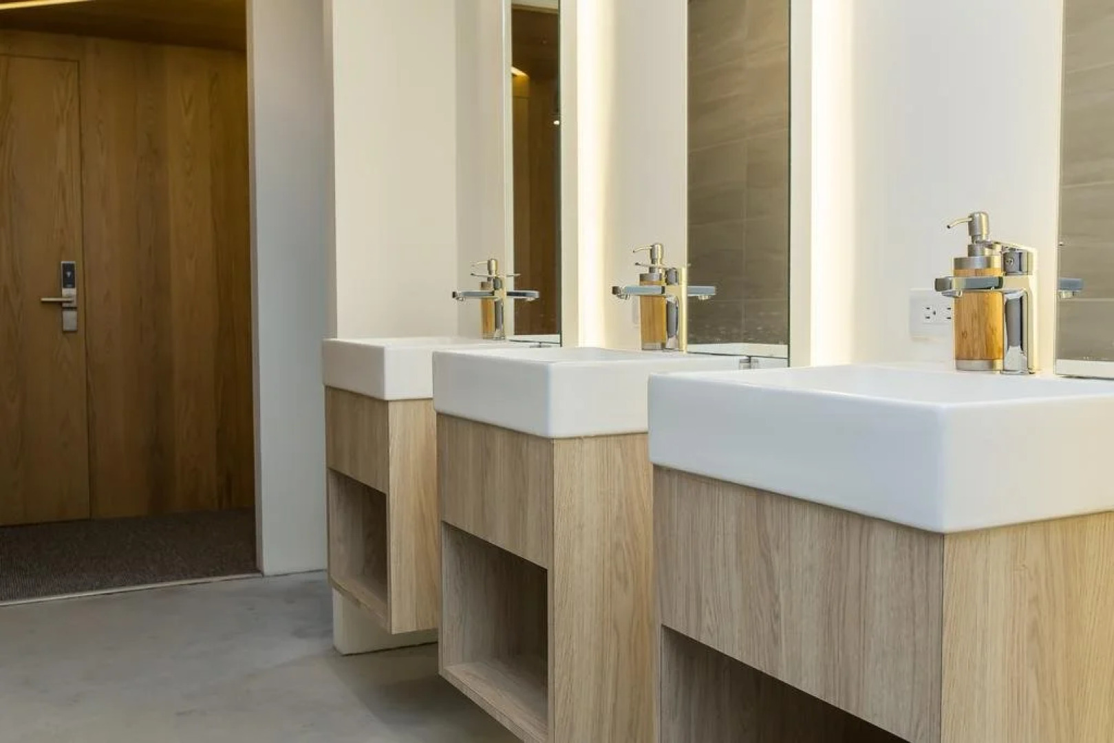 Muiu Inn Capsule Hotel