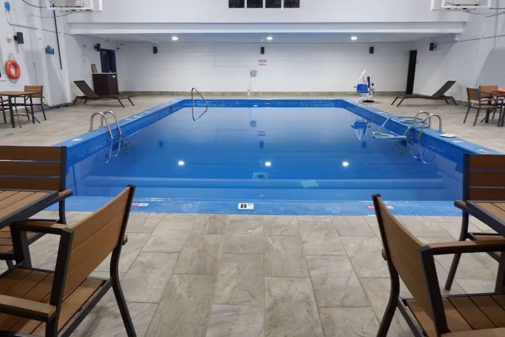 Cburg Inn & Suites