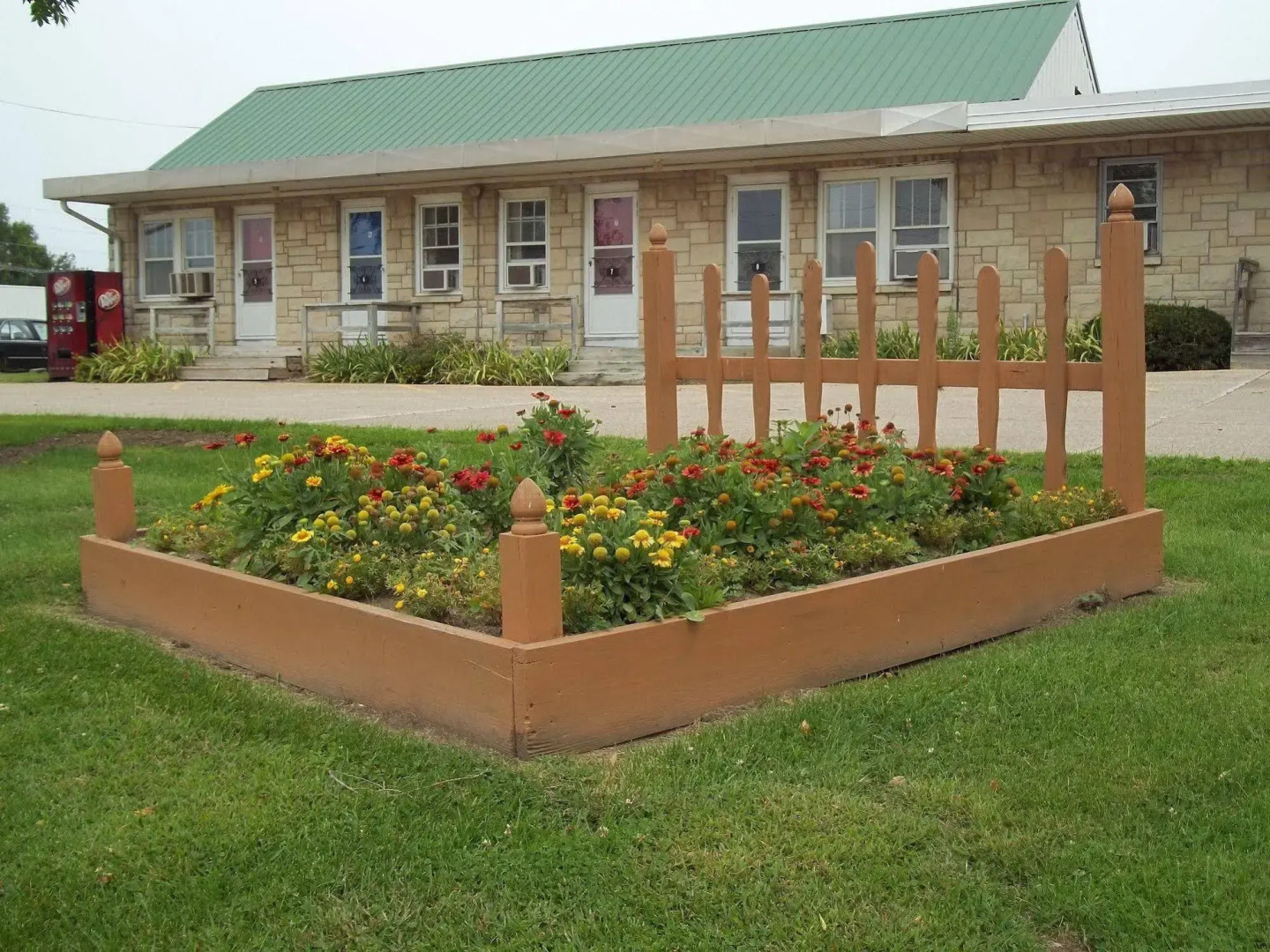 Sudbury Court Motel and RV Park