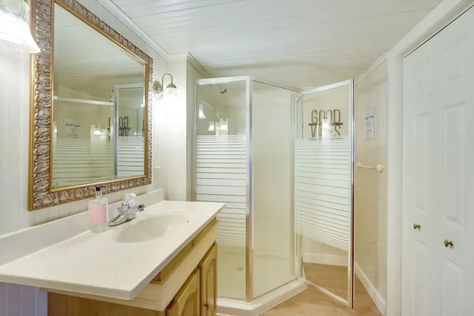Spacious Lakefront New Auburn Home w/ Sunroom