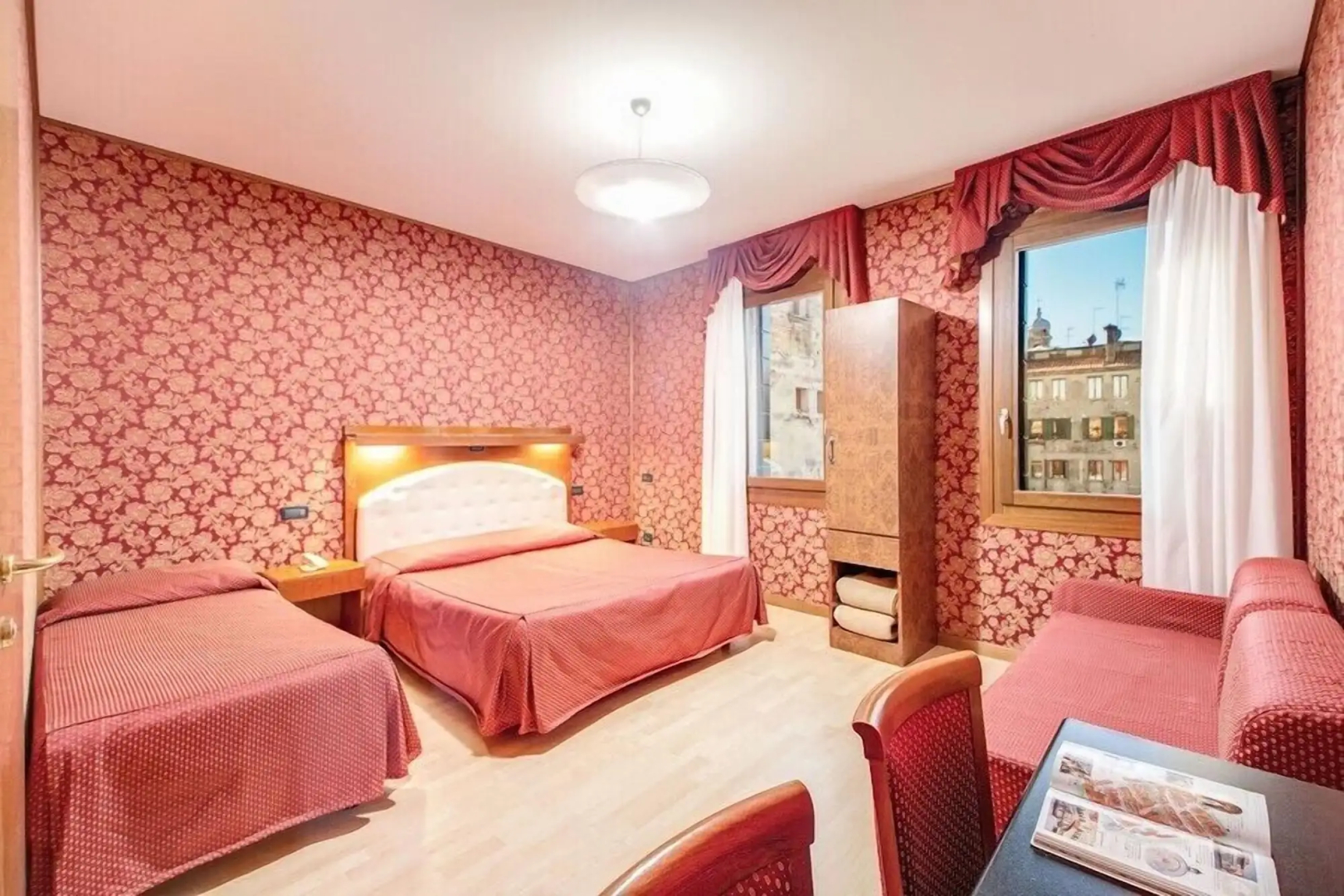 Hotel Atlantide