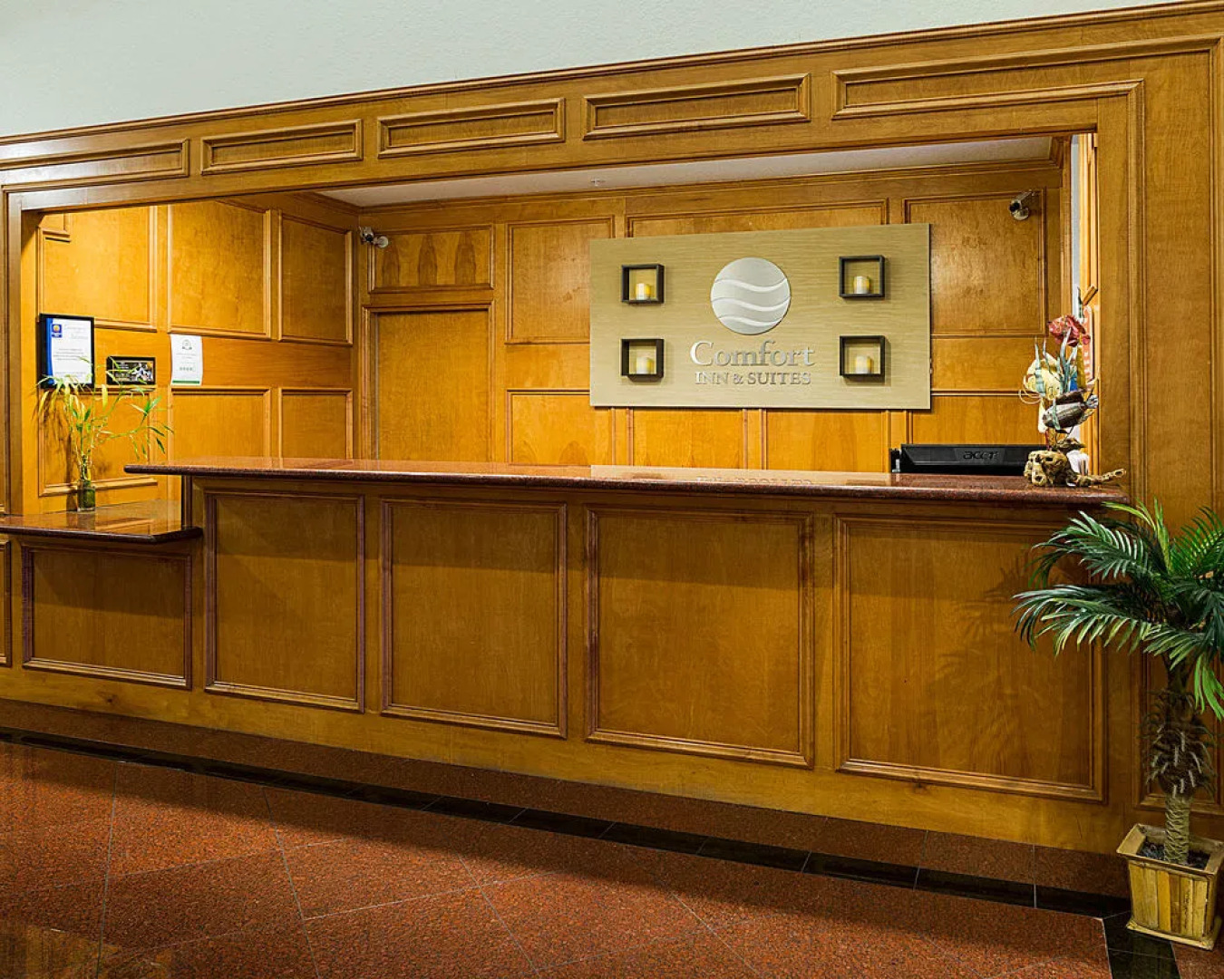 Comfort Inn & Suites