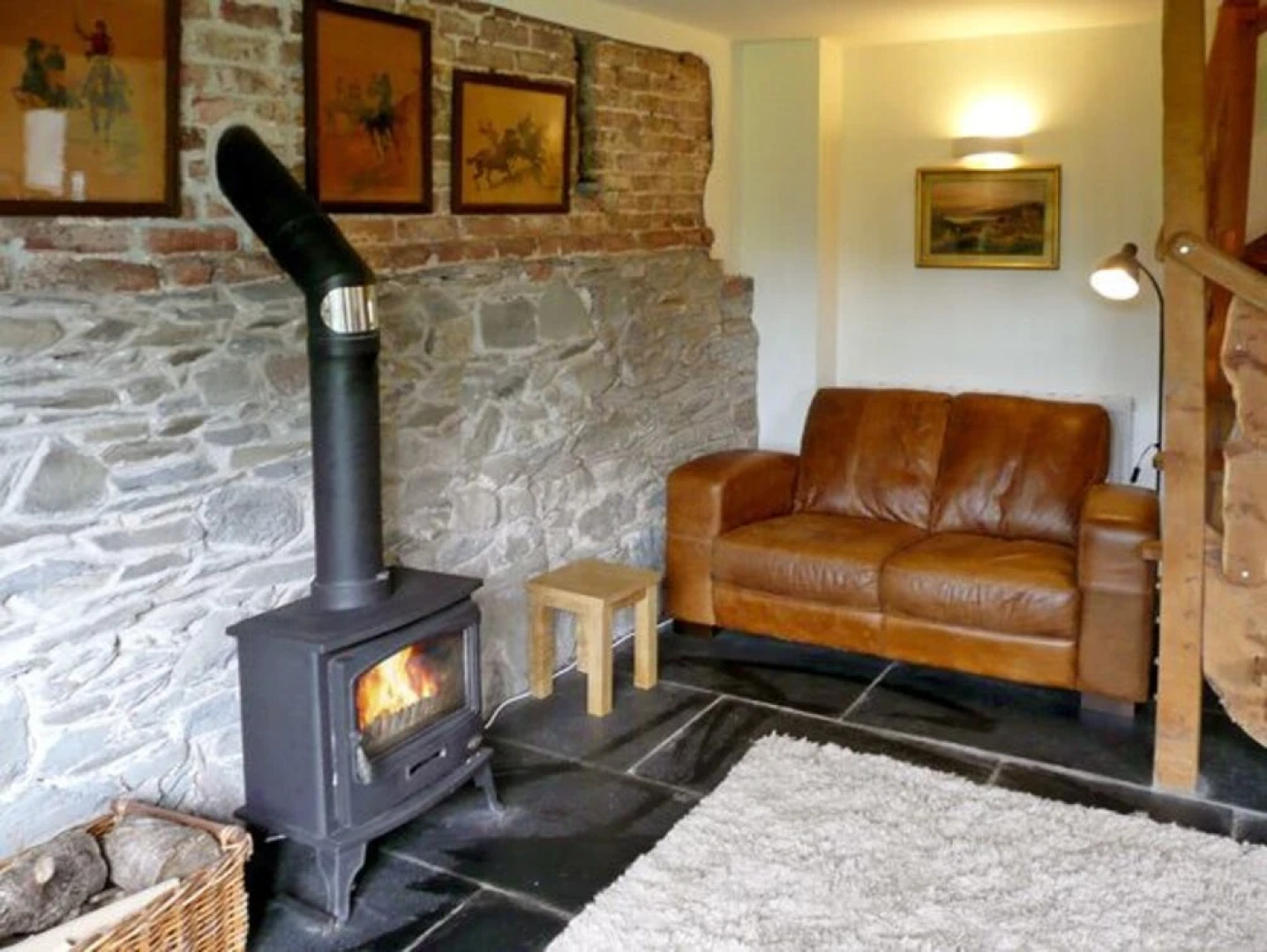 Glan Clwyd Isa - The Coach House