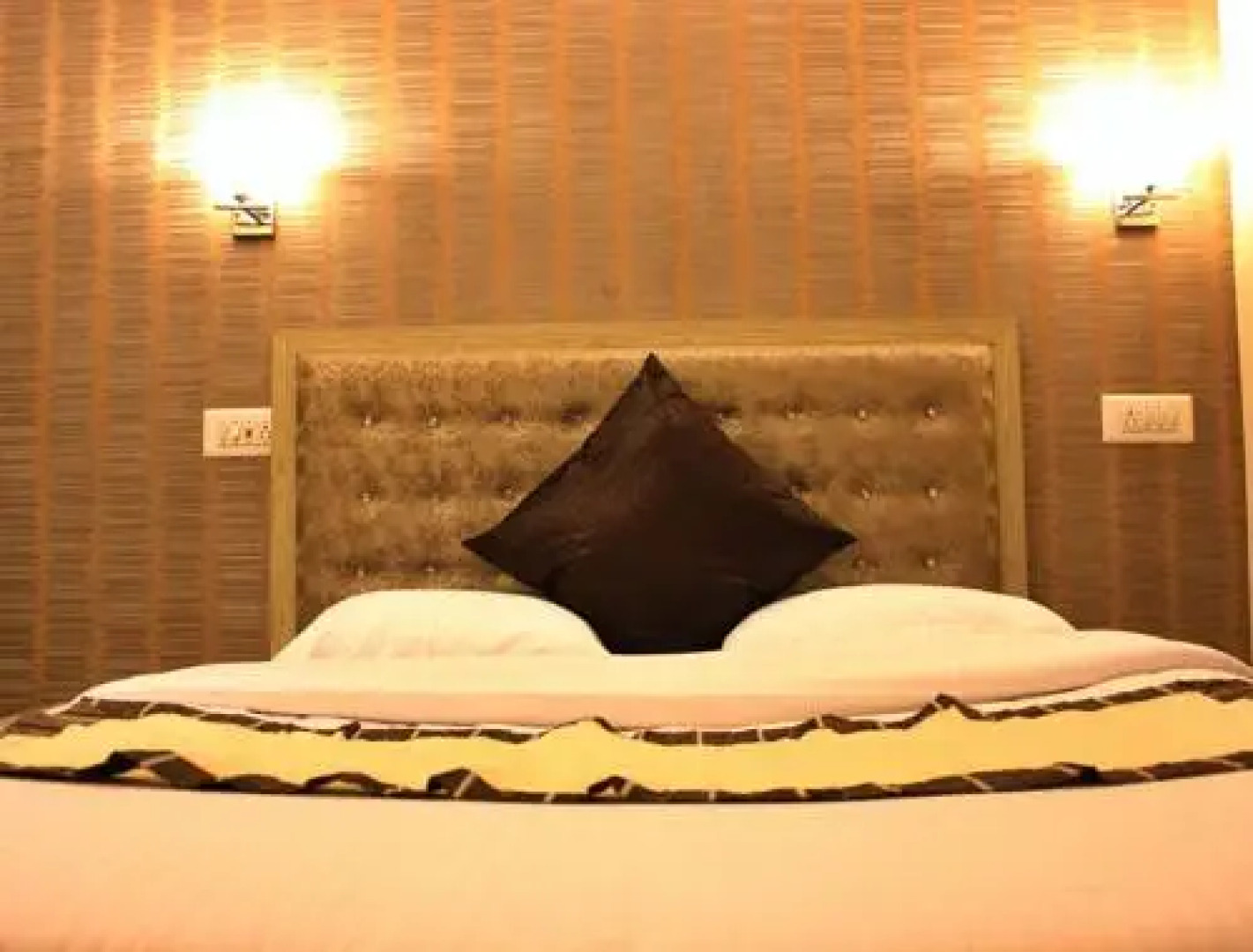 Hotel Walisons Resorts