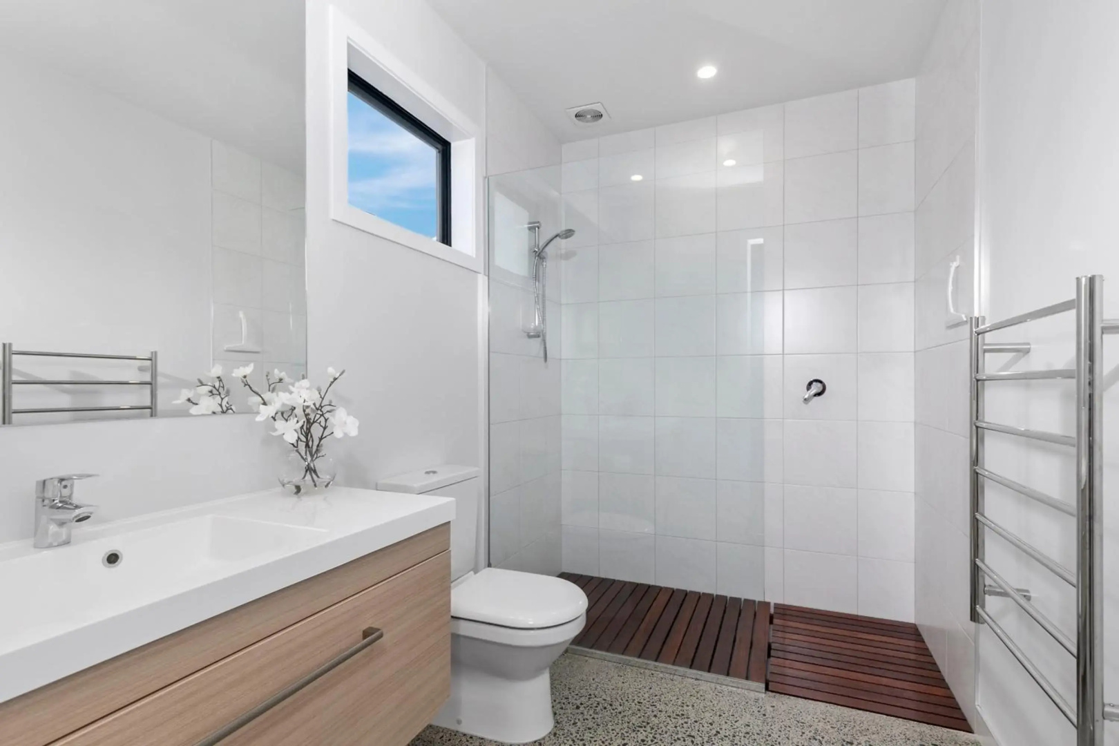 Stylish Villa Escape - Matakana Holiday Home