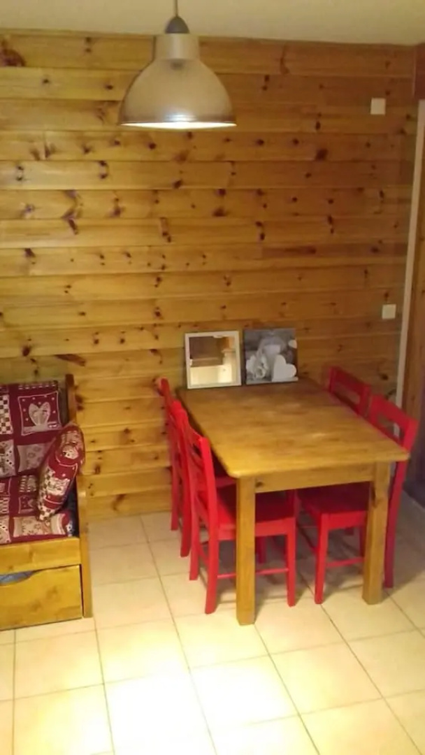 Studio in Vars, With Wonderful Mountain View and Furnished Balcony