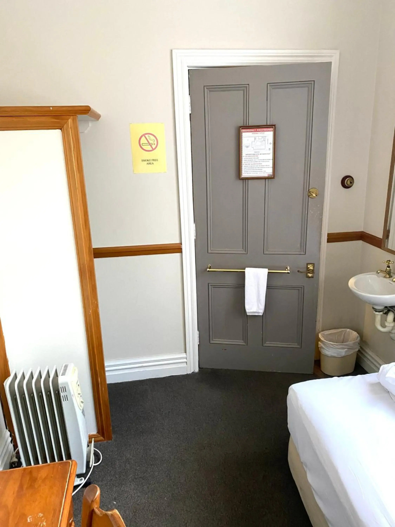 Shepherds Arms Hotel