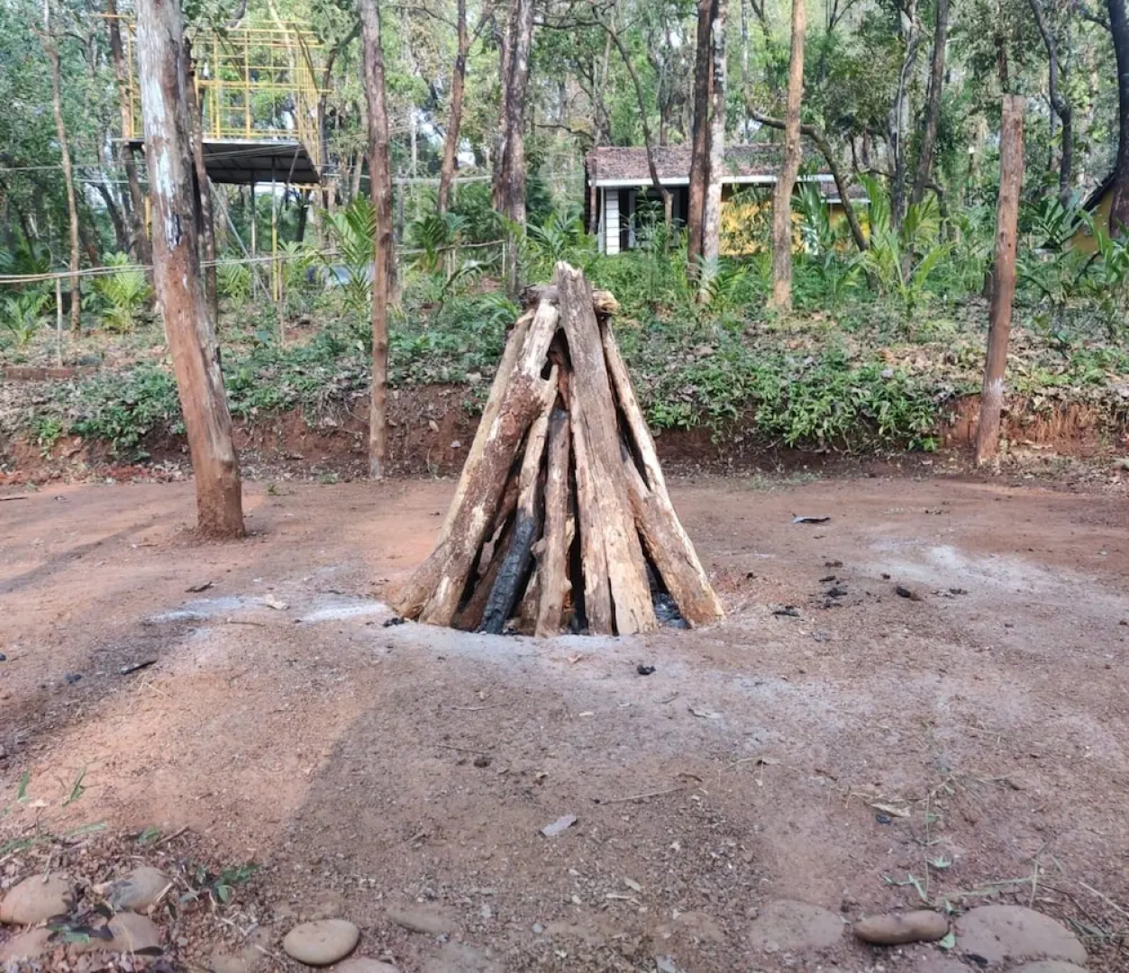 The Earthen Nest