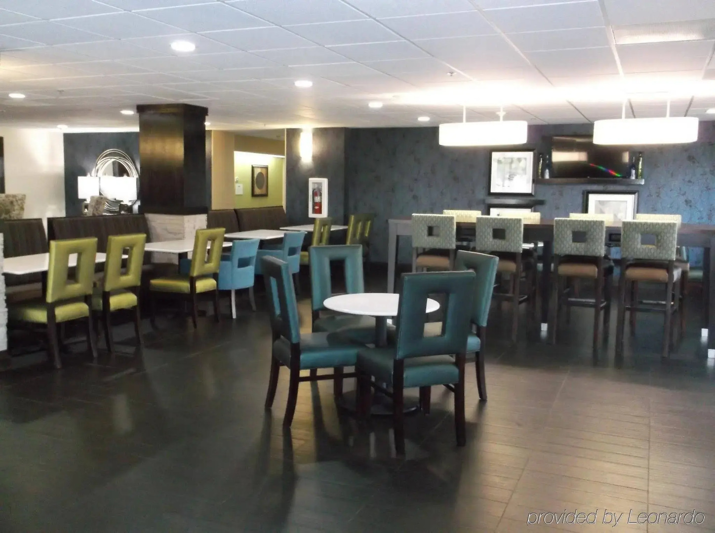 Holiday Inn Express Hotel & Suites Bentonville by IHG