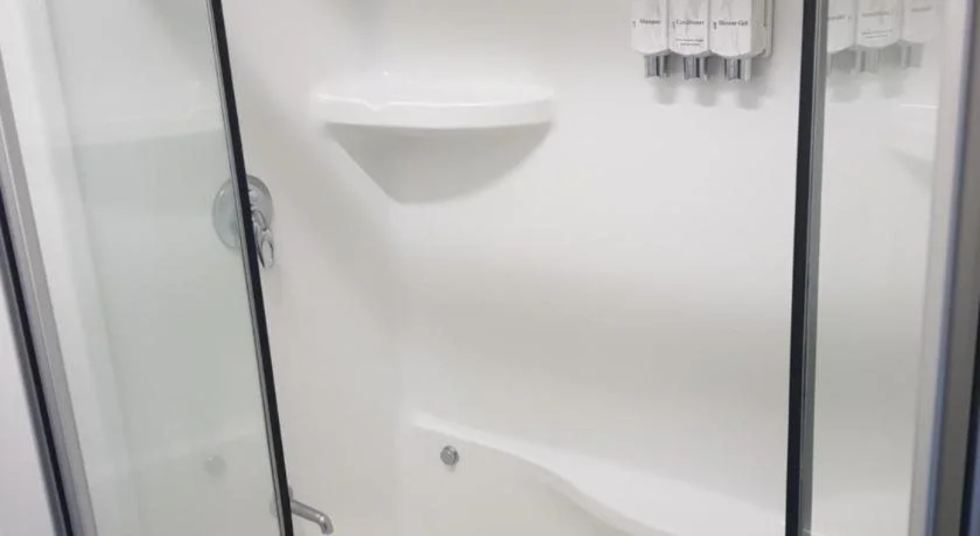 Snow Season Motor Inn