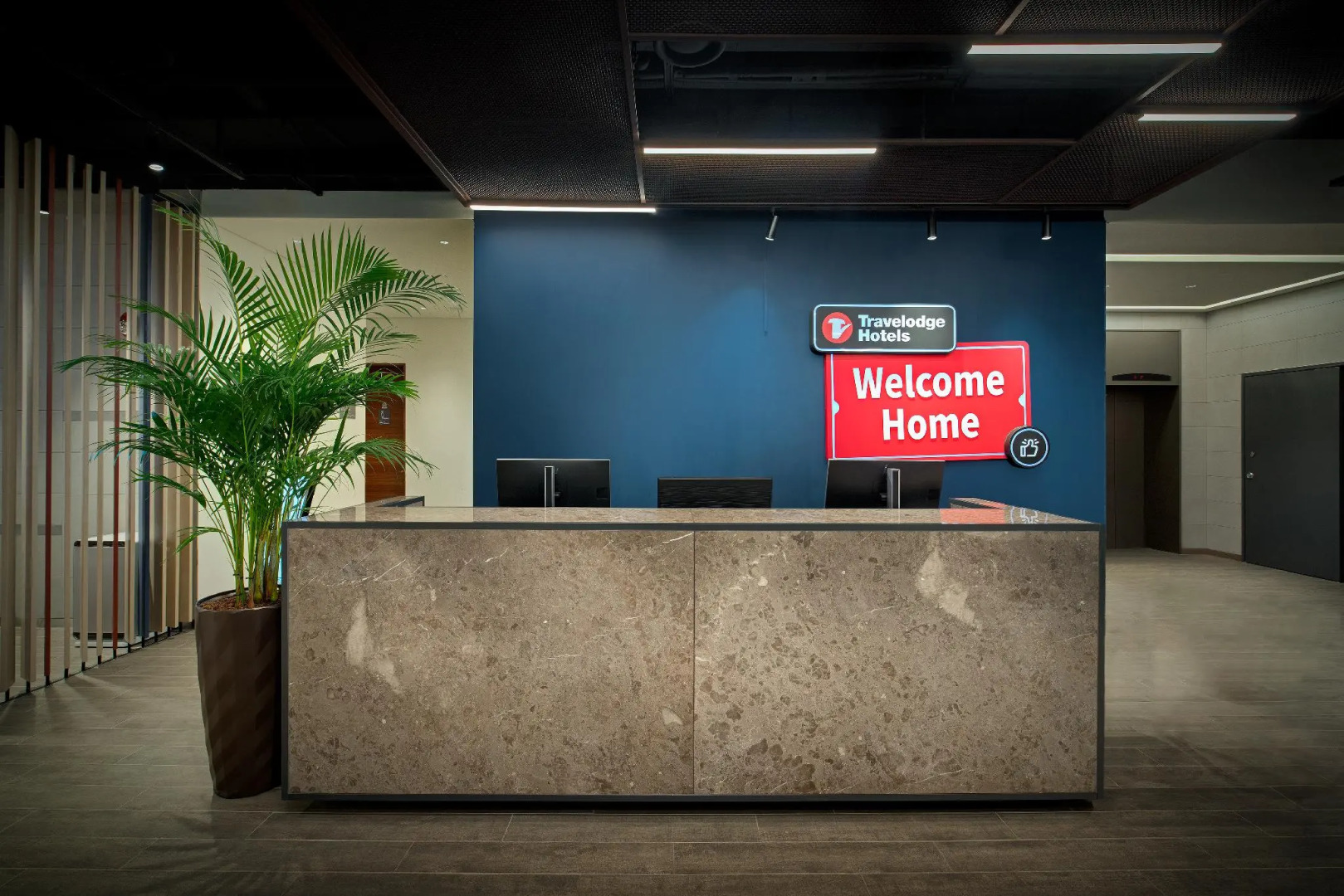 Travelodge Myeongdong City Hall