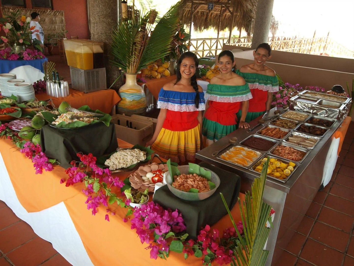 Las Hojas Resort & Beach Club