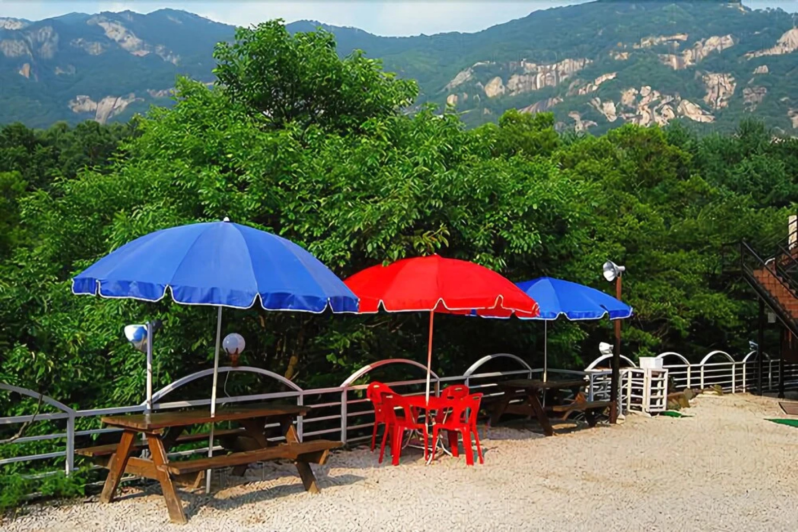 Pocheon Sanjeong Lake Travel Sketch Pension