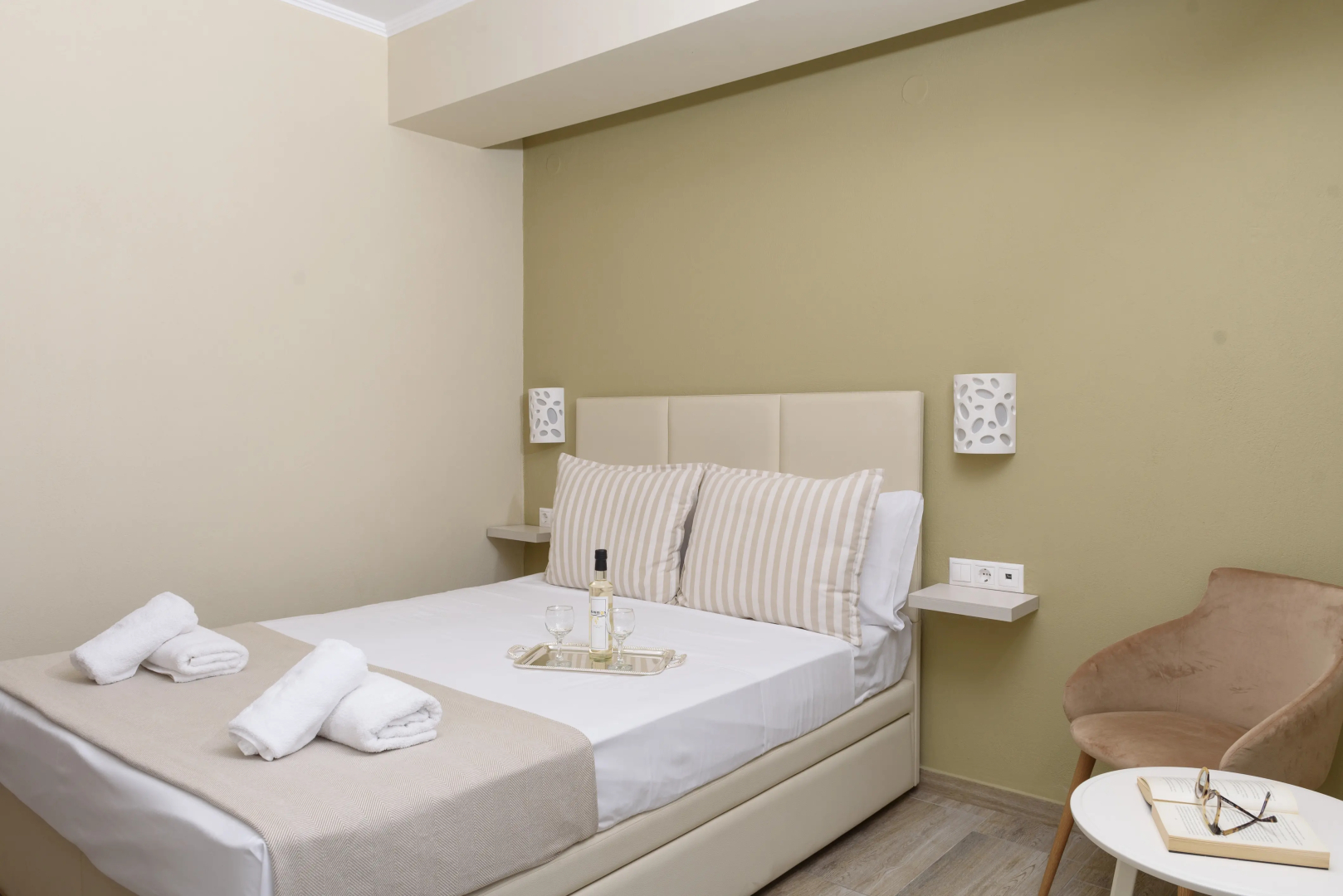 Ammos Beach Seaside Luxury Suites Hotel
