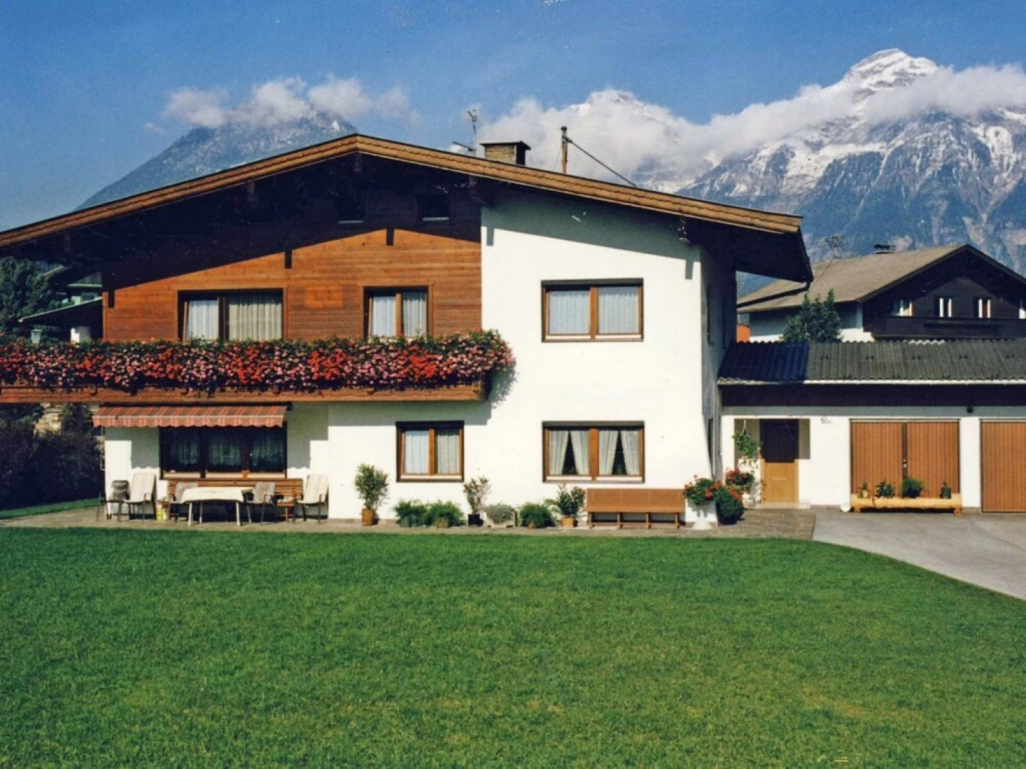 Contemporary Hillside Holiday Home in Schlitters