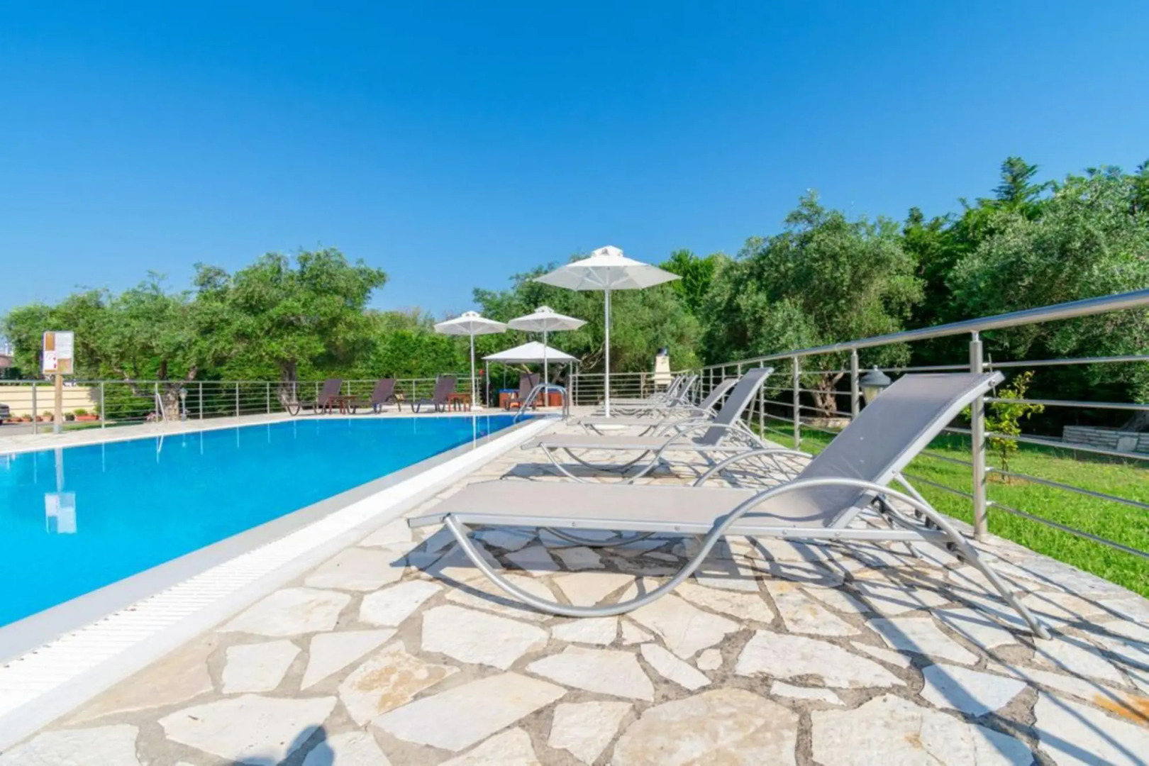 Captain Alex Villa Dio