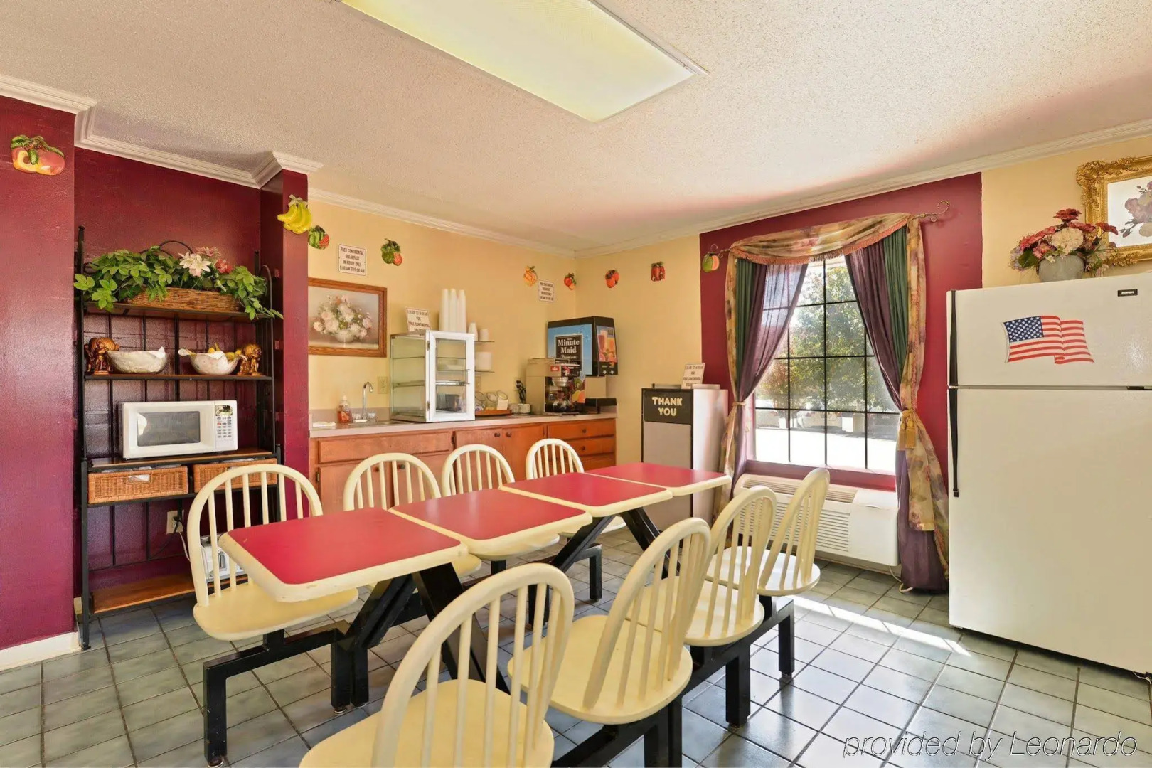 Super 8 by Wyndham Jackson MS Near the Fairgrounds