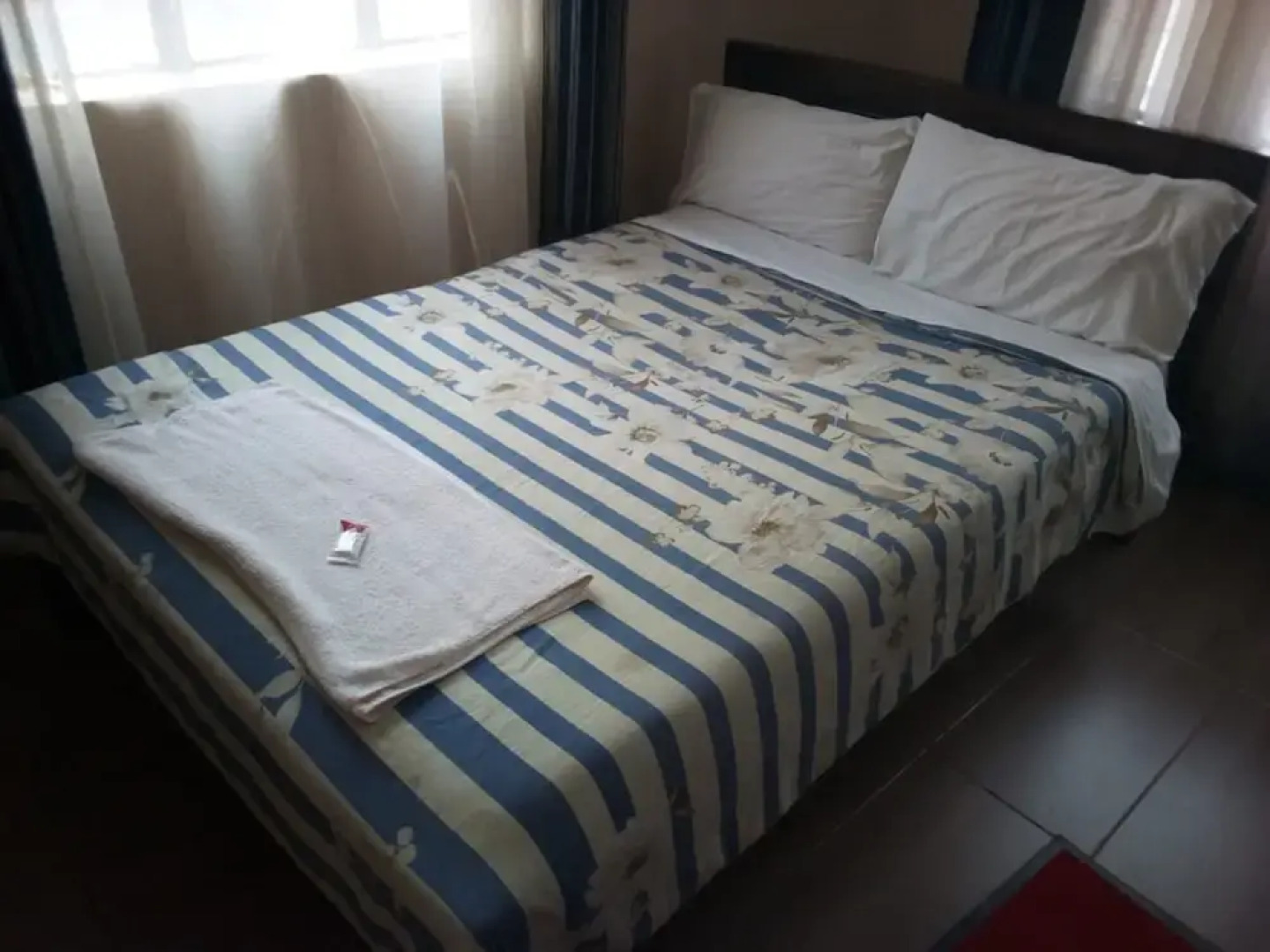 Bricks Pub & Hotel - Adults Only