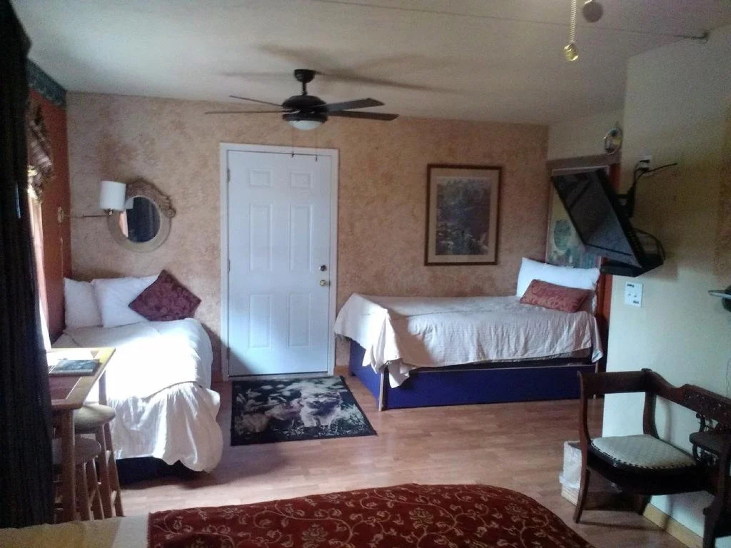Dumplin Patch Bed & Breakfast