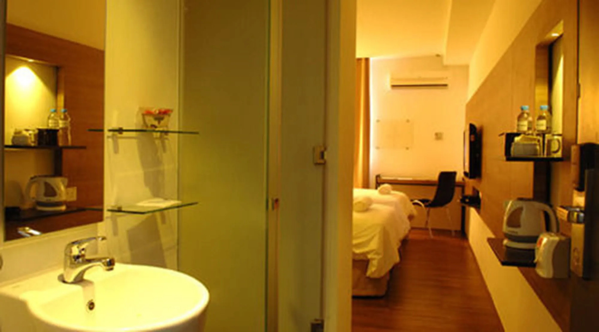 The Leverage Business Hotel Mergong