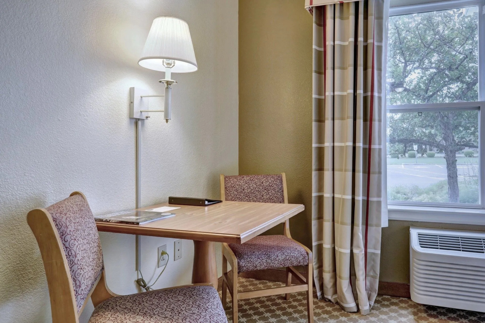 Lancaster Inn and Suites