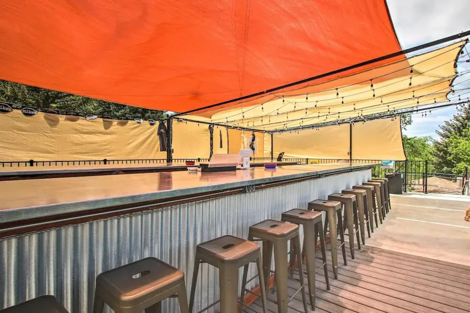 Modern Lava Hot Springs Studio, Walk to Pools