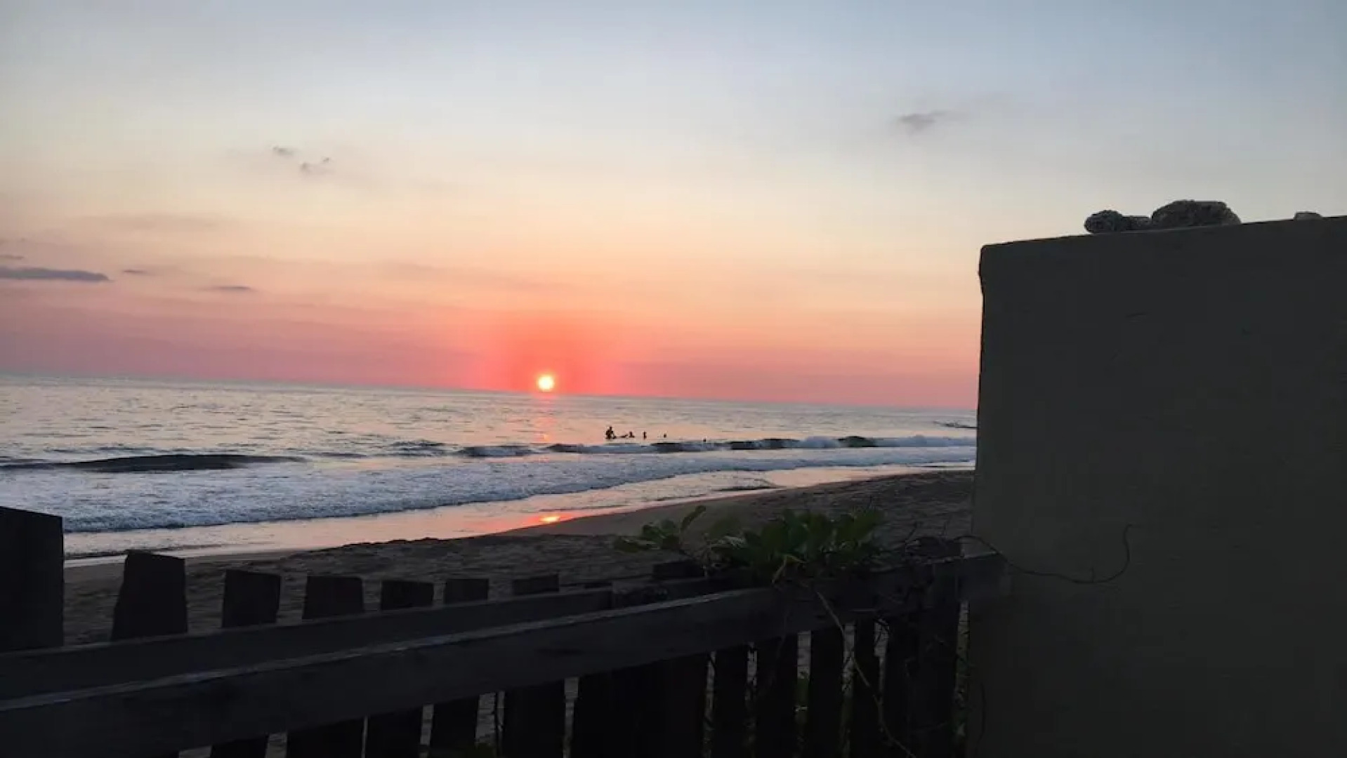 Katamah Beachfront Guesthouse