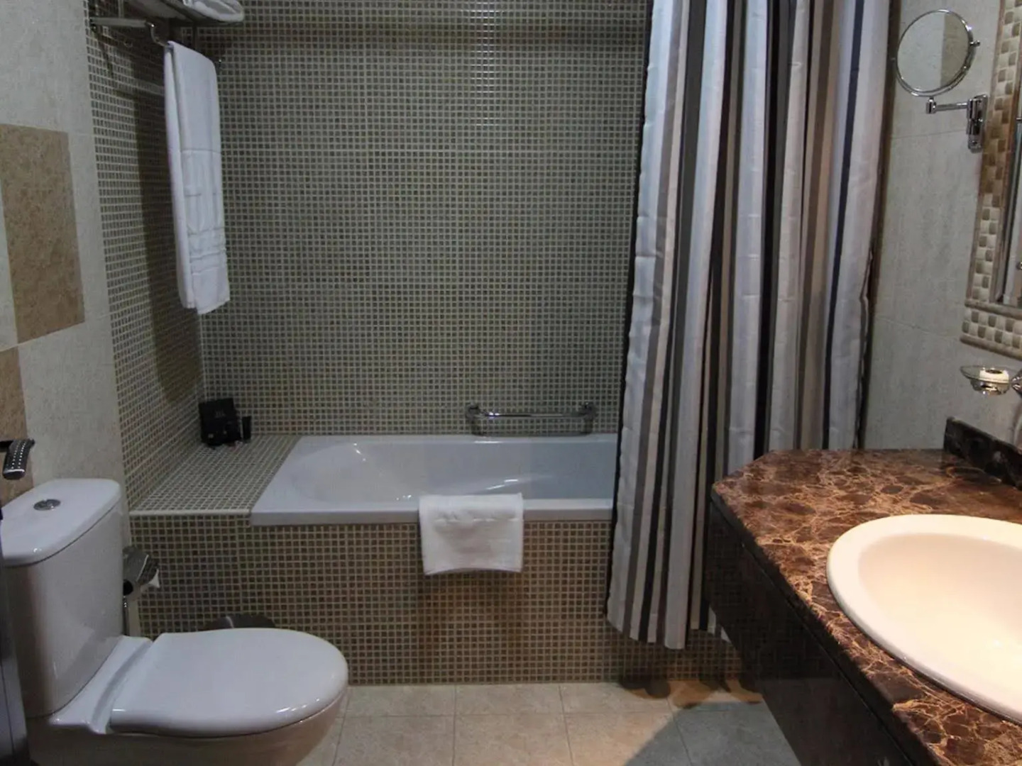 Home to Home Hotel Apartments