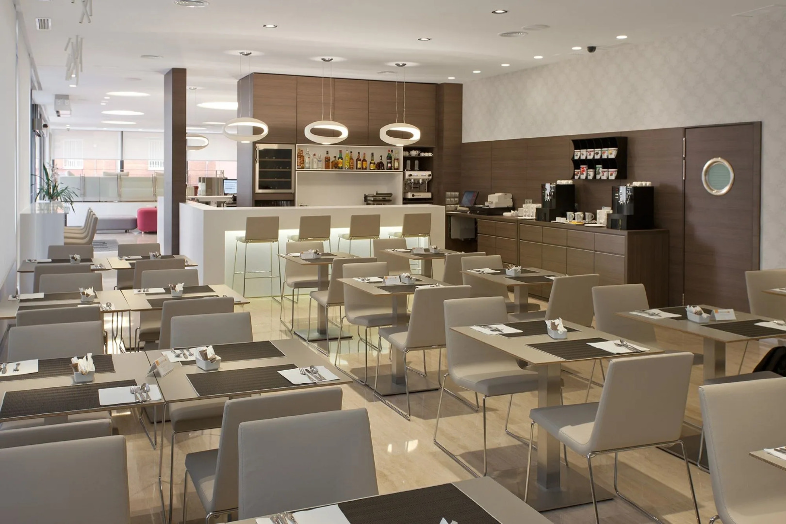 NH Castellón Mindoro Hotel